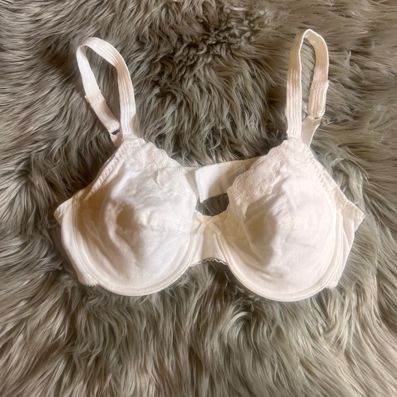 NWOT leading lady soft nursing bra - Picture 3 of 7